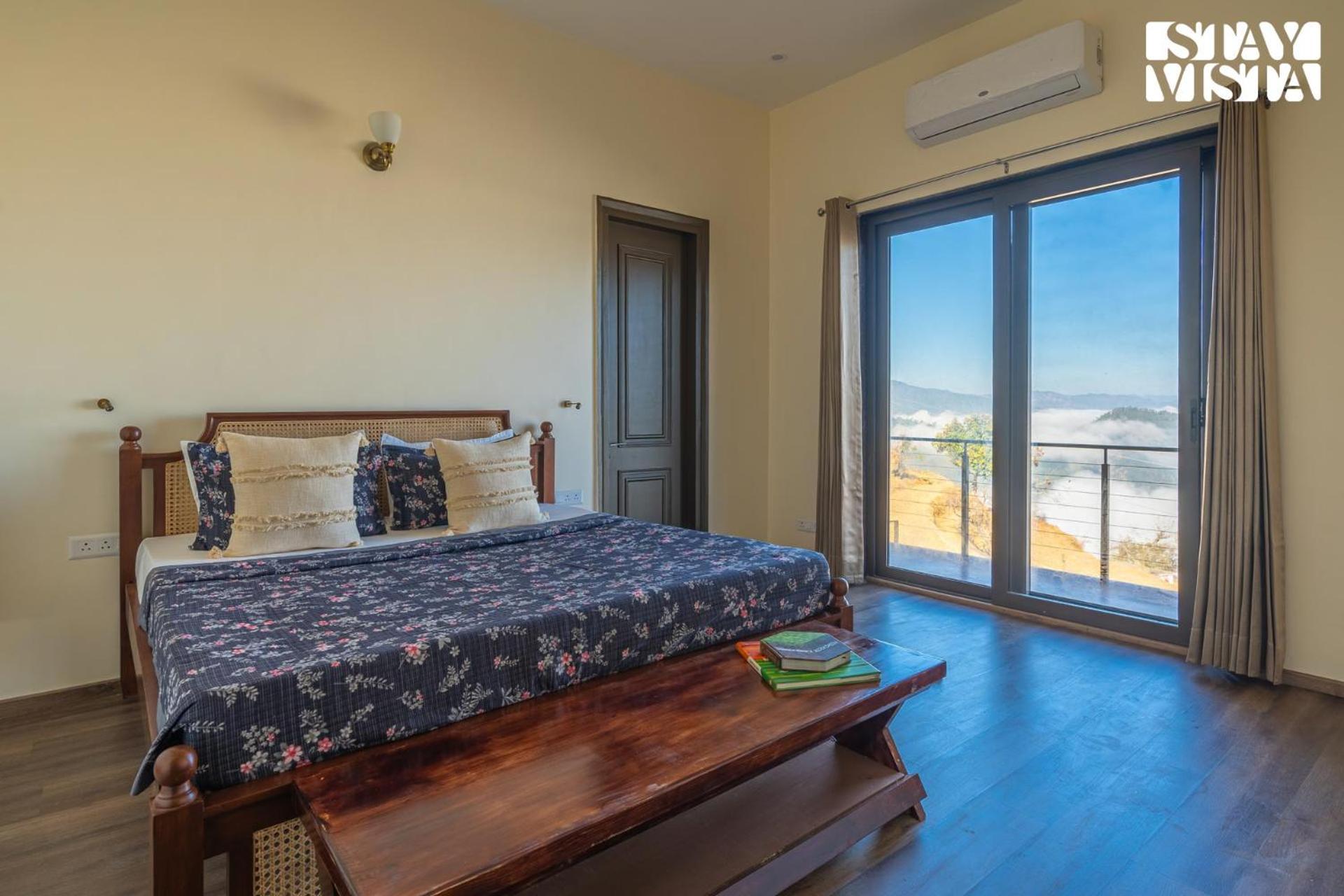 Stayvista At Amulyam Villa With Lawn & Bonfire 무크테슈와르 외부 사진
